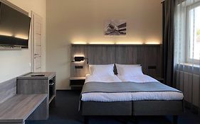 Brut Wine Hotel&Restaurant